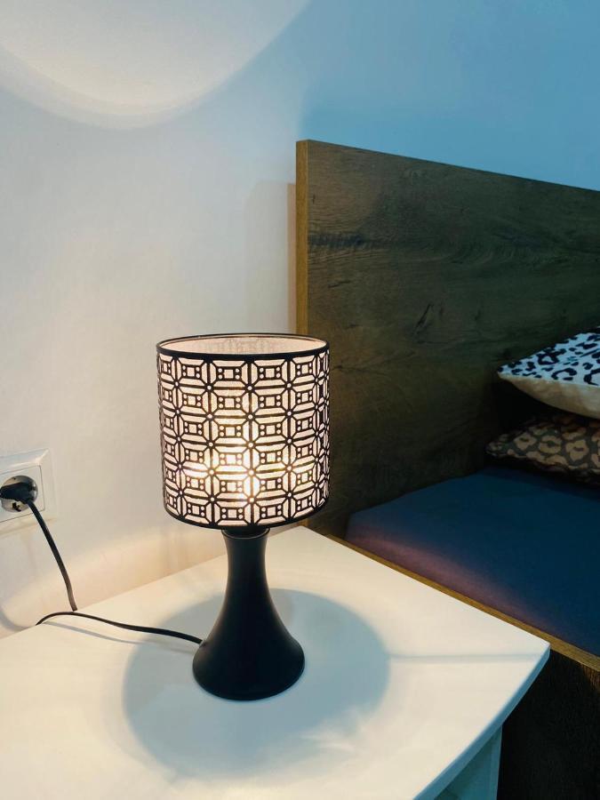Rooms & Glamping Lana Haus Ličko Petrovo Selo エクステリア 写真