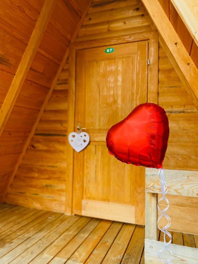 Rooms & Glamping Lana Haus Ličko Petrovo Selo エクステリア 写真