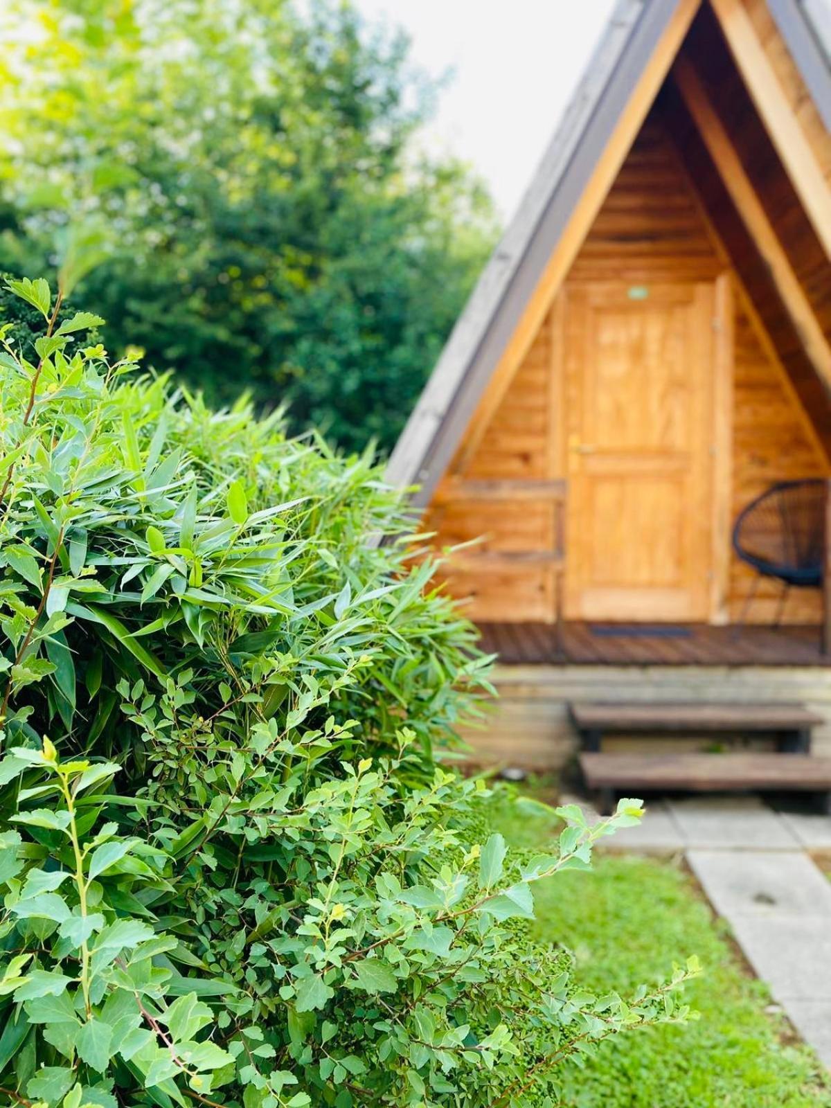 Rooms & Glamping Lana Haus Ličko Petrovo Selo エクステリア 写真
