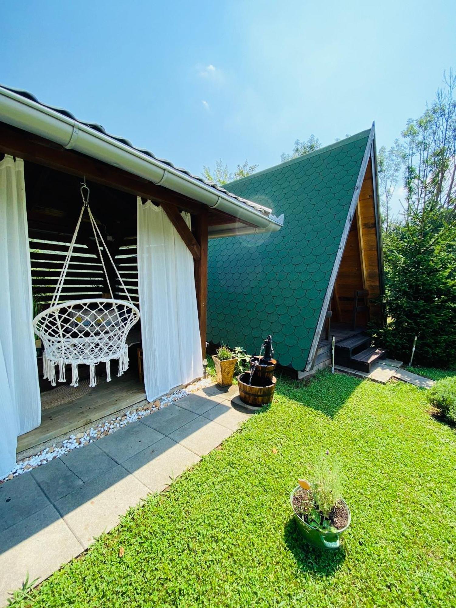 Rooms & Glamping Lana Haus Ličko Petrovo Selo エクステリア 写真