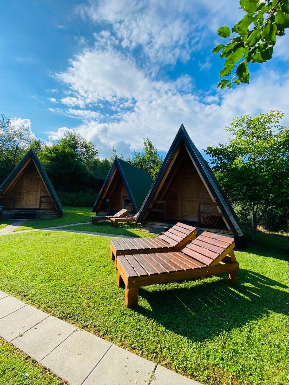 Rooms & Glamping Lana Haus Ličko Petrovo Selo エクステリア 写真